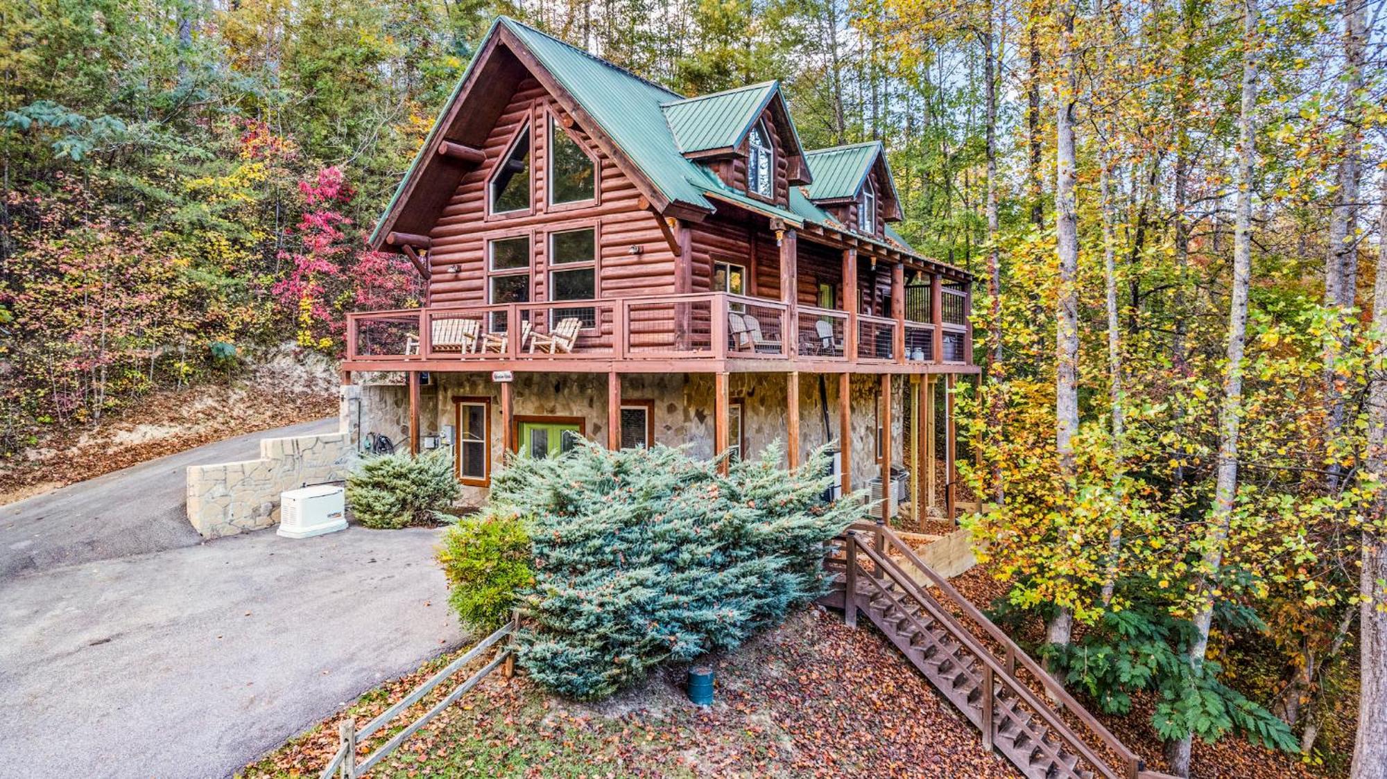 Relaxation Retreat - Pickleball Cabin - Wi-Fi, Fire Pit With Bar, Ev, Game Room, Hot Tub, Pool Access - Mins To Pf セバービル エクステリア 写真
