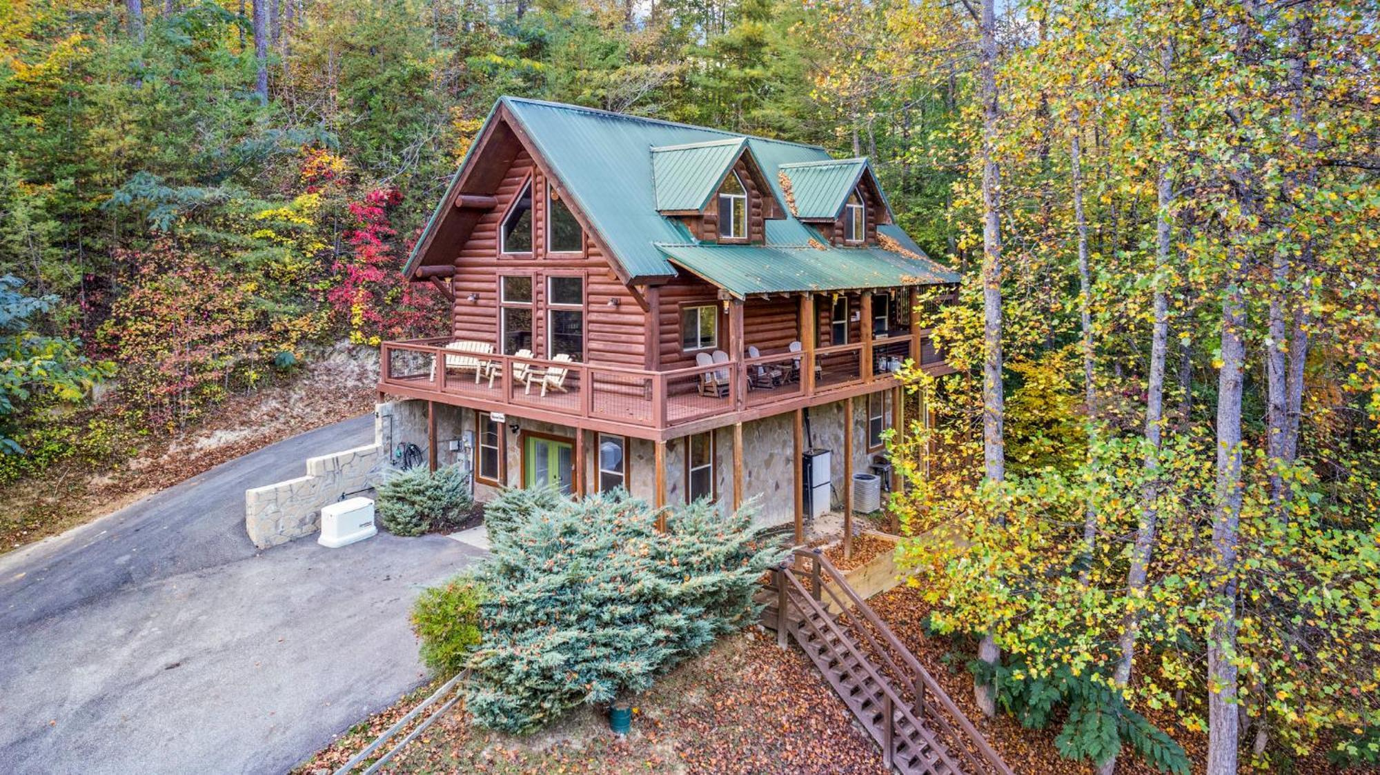 Relaxation Retreat - Pickleball Cabin - Wi-Fi, Fire Pit With Bar, Ev, Game Room, Hot Tub, Pool Access - Mins To Pf セバービル エクステリア 写真