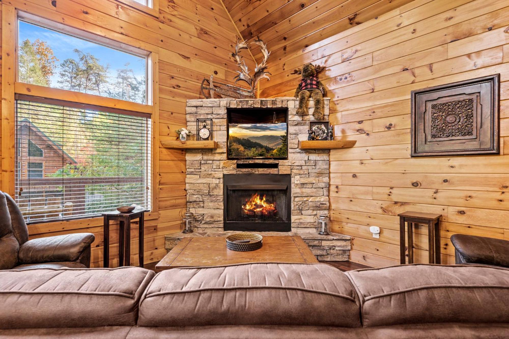 Relaxation Retreat - Pickleball Cabin - Wi-Fi, Fire Pit With Bar, Ev, Game Room, Hot Tub, Pool Access - Mins To Pf セバービル エクステリア 写真